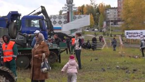Выставка лесозаготовительной техники Усть - Илимского ЛПК. г. Усть - Илимск