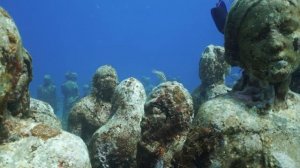 UNDERWATER MUSEUM SCUBA DIVING IN CANCUN MEXICO