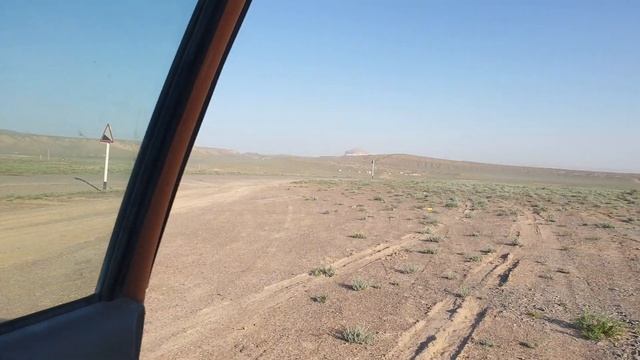 Как спать в Nissan March смотреть онлайн