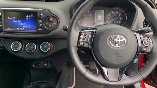 Toyota Yaris Hatchback 1.0vvt-1 I ICON 5DR смотреть онлайн