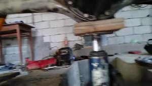 Выпрямил чулок ВАЗ 2121,колеса стояли домиком