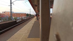 Электричка ЭГ2Тв Иволга Одинцово-Лобня прибывает на платформу Окружная МЦД-1 Московские Диаметры