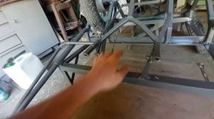 Тележка\тачка со складной двухсторонней подножкой.
