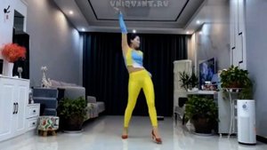 Красавица Цинцин • Qingqing • Танцы до упаду • Senorita Por Favor • Chocolat's