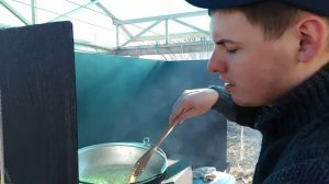 Пшённая каша в казане на костре! Быстро и вкусно.