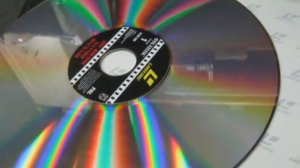 Просто гигантский лазерный диск.