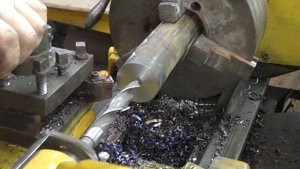 Сделал ручной роликовый кромкогиб. Made manual roller cromogen.