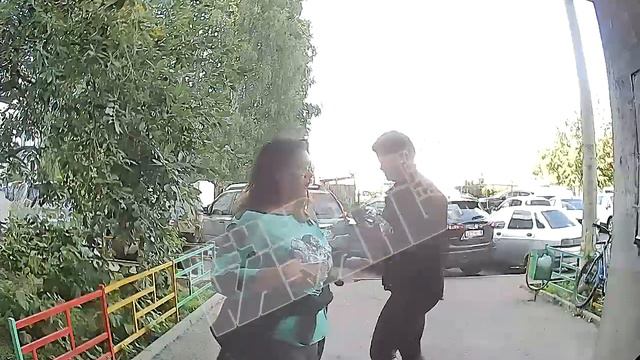 В Казани неравнодушный курьер Яндекс.доставки обезвредил напавшего на женщину дикаря