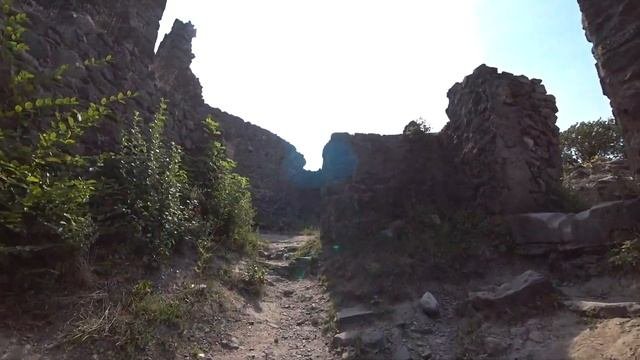 Закарпатье/Ужгород/Невицкий замок