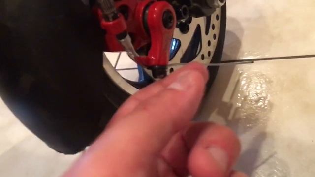Тормоза Электросамоката Kugoo M4 pro, как подтянуть тормоза на электросамокате Kugoo M4 pro