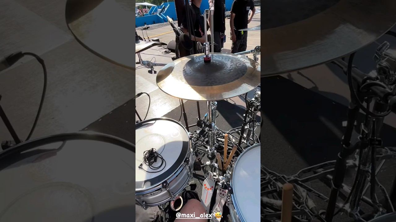 XOLIDAYBOY @BRDNTR Чек Москва Лужники 12.07.24 Сторис ИГ #xolidayboy#лужники смотреть онлайн