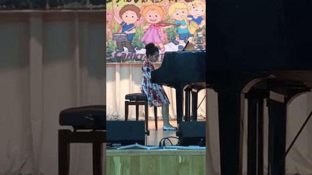 Р.Шуман "Первая утрата" исп. Гукасян Дарико смотреть онлайн