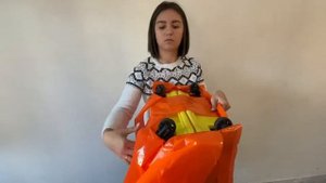 Инструкция по упаковке чемодана в универсальный чехол Tours & Tickets