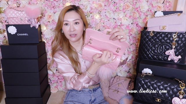 MY ENTIRE CHANEL HANDBAG COLLECTION ❤️ + MOD SHOTS 💖 LINDIESS | AD смотреть онлайн
