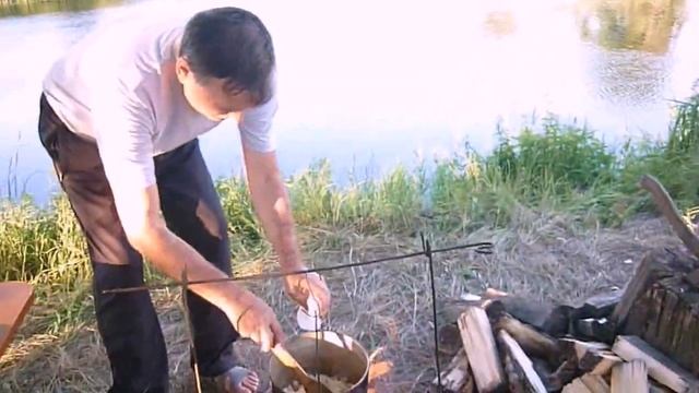 КАК ПРИГОТОВИТЬ САМУЮ ВКУСНУЮ ПОХОДНУЮ КАШУ С АРОМАТОМ КОСТРА.