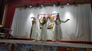 2.  8 марта.  Осетинский танец  Группа девушек ДШИ