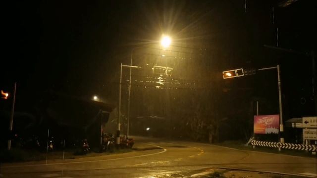 Уловки тайских рыбаков. Белые ночи в Таиланде. Техно-тусовки Пангана. Сезон дождей 2022. Сапыч.
