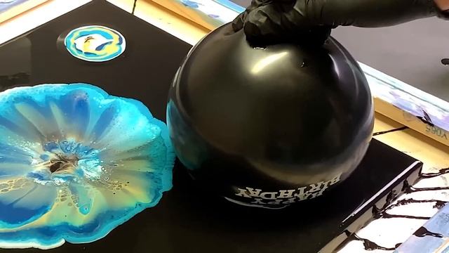 Acrylic Pouring WATER BALLOON Technique!! Fluid Painting Wigglz Art Must See!! смотреть онлайн