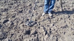 Коп на поле 2017. В поисках клада монет на паханом поле.