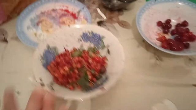 кормю хомечиху кашей/варю кашу смотреть онлайн