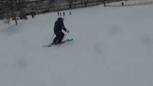 Горные лыжи. Карвинговый поворот начального уровня (Carven Grundstufe).