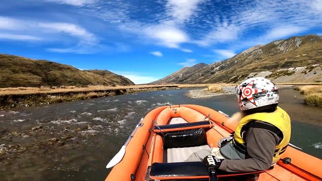 Jetboating up Lake Heron stream in the solar 470 jetboat смотреть онлайн