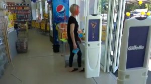 Монтаж противокражных ворот.