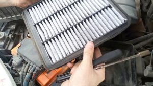 Как поменять воздушный фильтр у Чери Фора