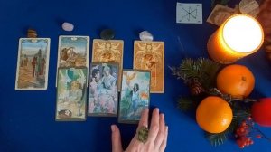 Как, где и с кем вы встретите Новый год? Таро гадание.
