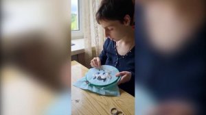 Как аутист вышивает! Вышивка пайетками