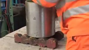 Механический съемник в работе