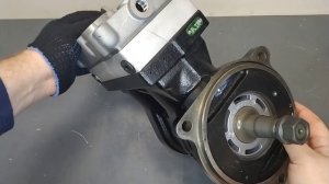 Компрессор Volvo FH FM воздушный 2-х цилиндровый 412704027R Wabco