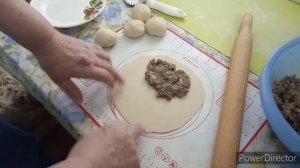 Чебуреки из заварного теста. Как легко приготовить чебуреки.