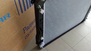 Радиатор основной Mercedes Axor Kamaz 5490 LRC15703 LUZAR.mp4