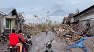 Locals Flee DEADLY Volcano Eruption in Indonesia