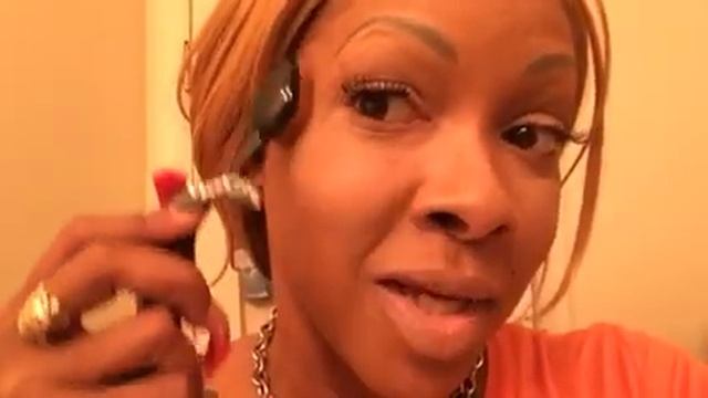 CAILYN O! WOW BRUSH смотреть онлайн