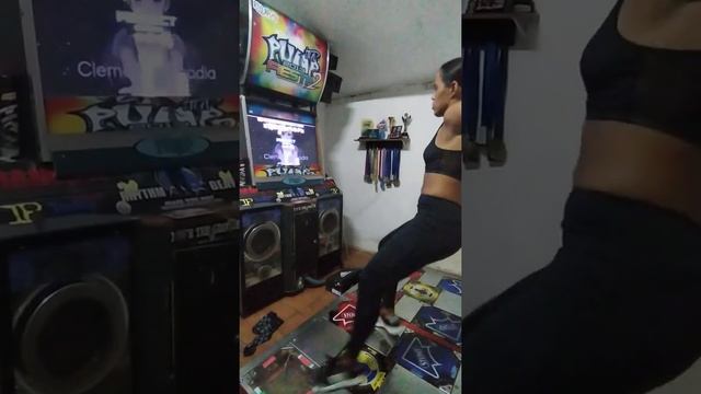 Clematis Rapsodia D23+HJ Stage pass смотреть онлайн