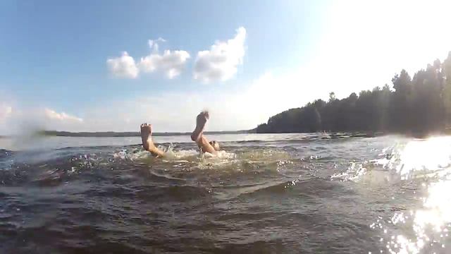 Бегу и ныряю в озеро Хепоярви, СПБ, смотреть онлайн