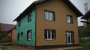 Фото видео отчет Отделка фасада панелями под кирпич утепление дома из газосиликата