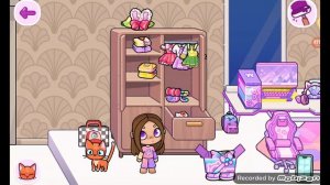 распаковываю подарки