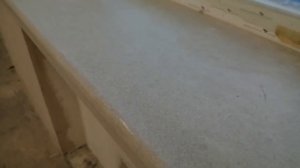 Наконец-то самодельные подоконники из белого бетона установлены