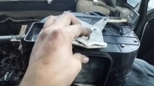 Nissan Prairie m11.Ниссан Прерия.Замена печки