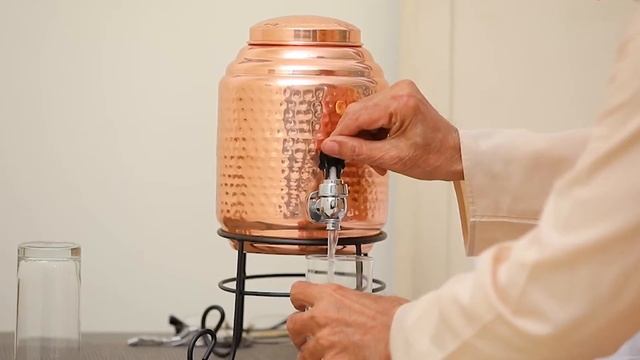 В ЧЕМ ПОЛЬЗА МЕДНОЙ ВОДЫ? смотреть онлайн