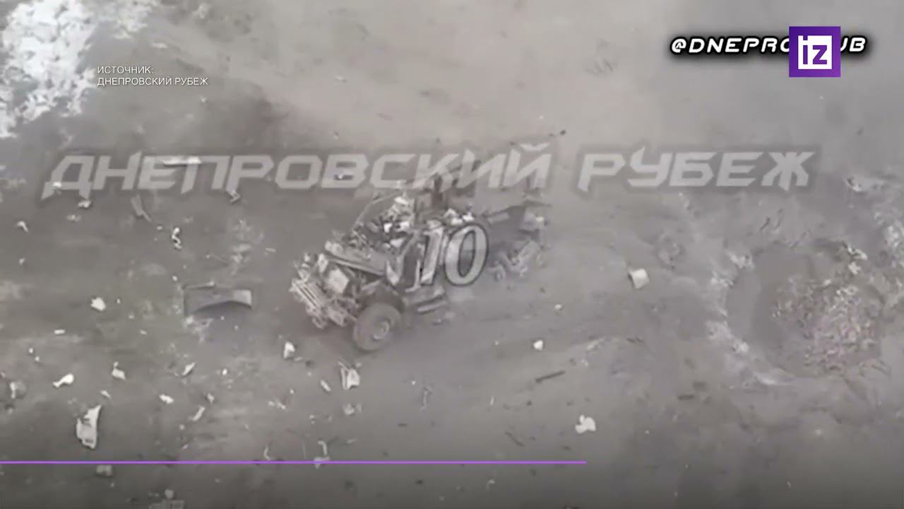 Операторы дронов уничтожили бронеавтомобиль International MaxxPro на Херсонском направлении. смотреть онлайн