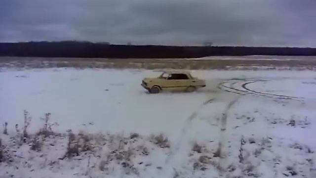 Дрифт на Мото и на Москвиче 2140 SL/// 2008-2009 год..... смотреть онлайн