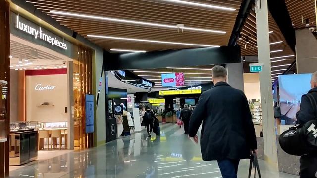 Airport Sheremetyevo, Terminal C #respect #airports #notalking #traveling #walkingvideo #asmrvideo смотреть онлайн