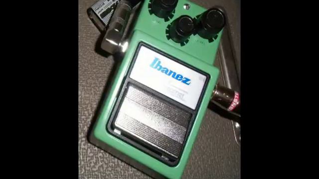 Ibanez Tubescreamer TS9 & Digitech BAD MONKEY test смотреть онлайн