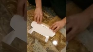 Как собрать коробку для пирожных. Крафт коробка.