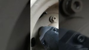 Гайковерт c Алиэкспресс Drillpro 18130 откручивает колёсные гайки на Валдае!