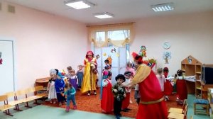Музыкальная игра с малышами "Волшебный платок"
